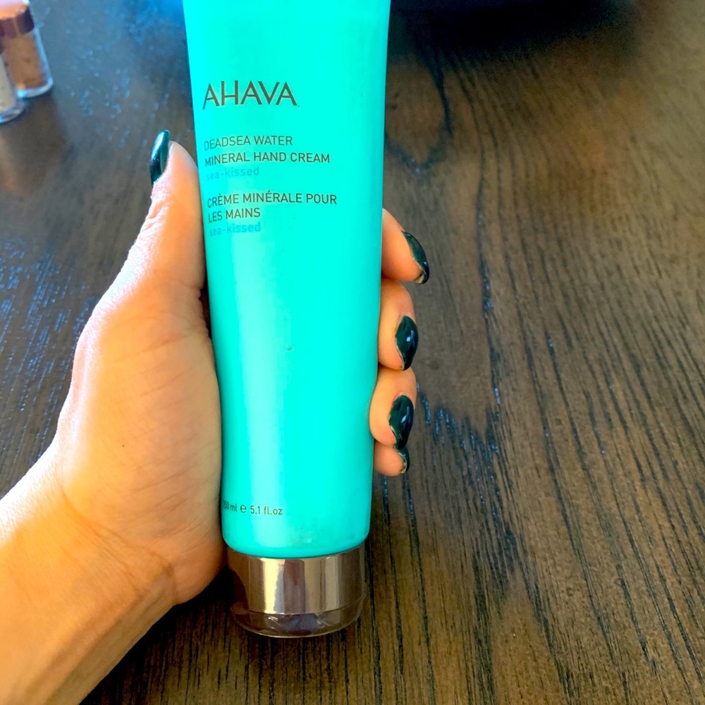 Mineral hand cream